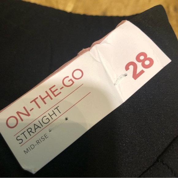 NWT $80 USD Lane Bryant On The Go Black Straight Mid Rise Stretch Pants Size 28 - Picture 4 of 12